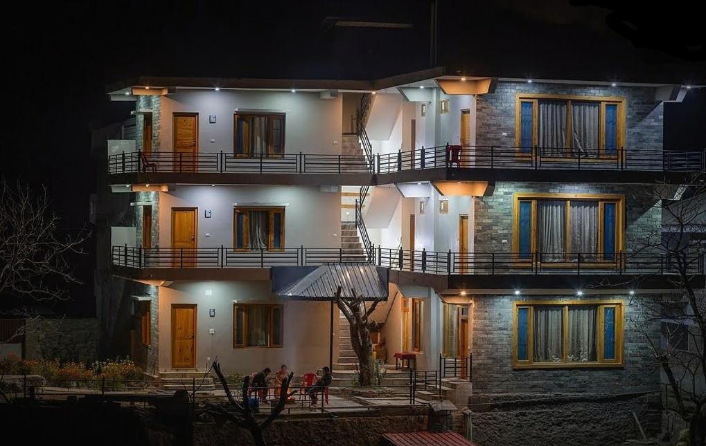 Tirthan Grand Riverside Banjār Esterno foto