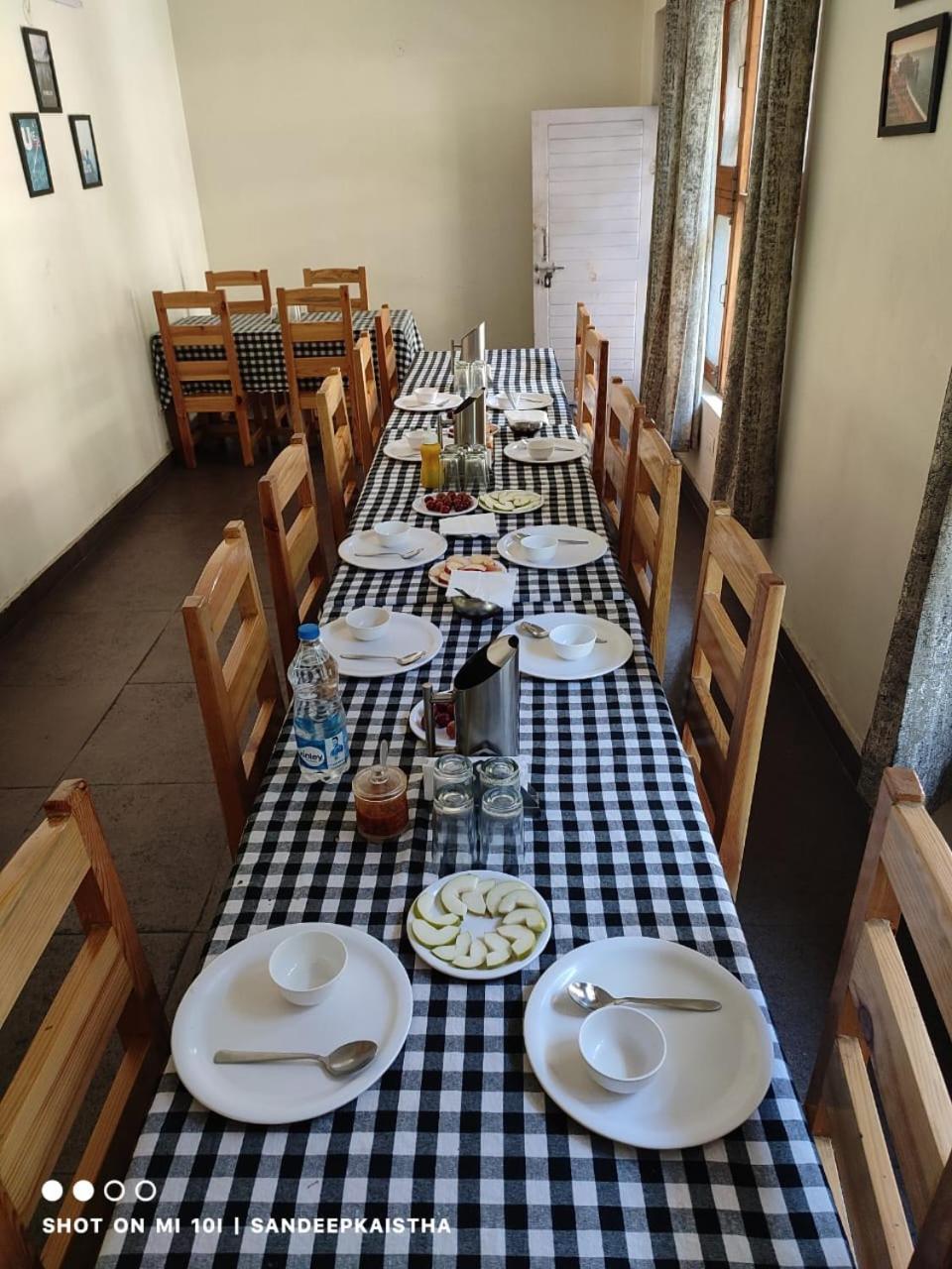 Tirthan Grand Riverside Banjār Esterno foto